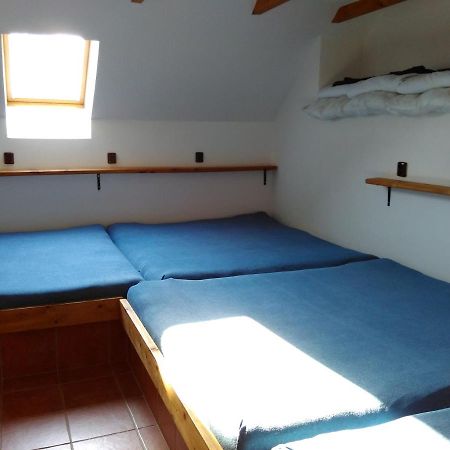 Apartman Na Farme U Koni Milesov 외부 사진